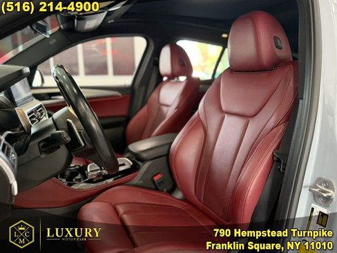 Used 2023 BMW X4 xDrive30i w/ M Sport Package AWD/4WD image 1