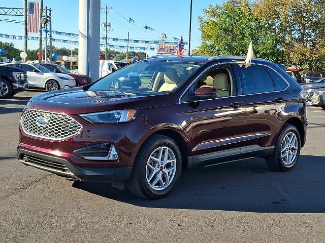 Certified 2023 Ford Edge SEL w/ Convenience Package AWD/4WD image 3