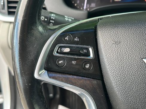 Used 2017 Cadillac XTS Luxury image 31