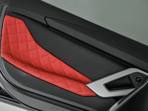 Used 2018 Lamborghini Aventador S image 23