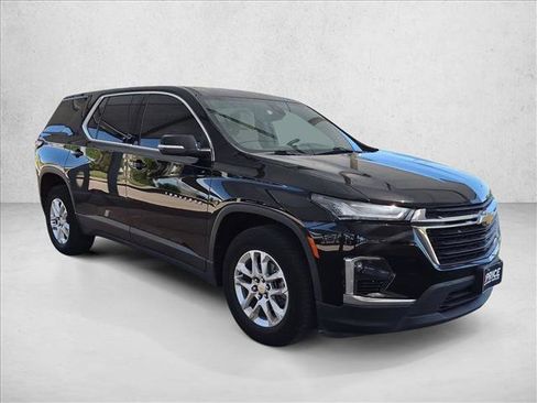 Used 2023 Chevrolet Traverse LS w/ Safety Package AWD/4WD image 3