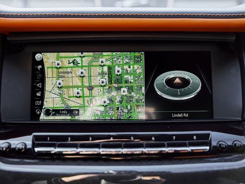 Used 2022 Rolls-Royce Cullinan Black Badge w/ Dark Exterior Package image 67