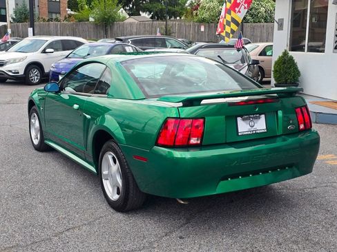 Used 2001 Ford Mustang Premium RWD image 5