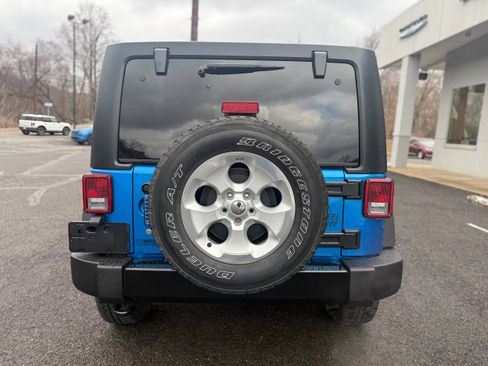 Certified 2016 Jeep Wrangler Unlimited Sport image 9