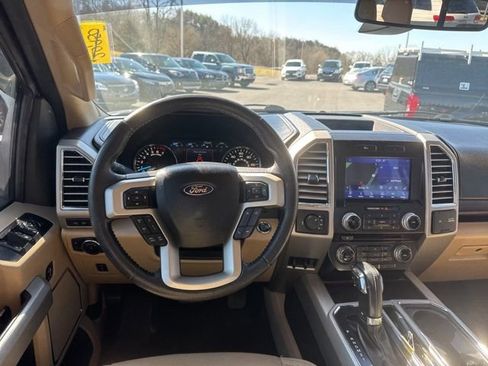 Used 2015 Ford F150 Lariat w/ Equipment Group 502A Luxury AWD/4WD image 13
