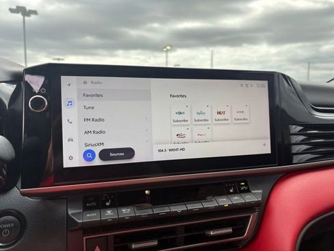 Used 2025 Toyota Camry XSE image 17