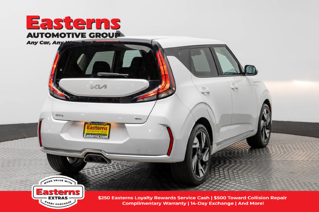 Used 2023 Kia Soul GT-Line FWD image 6