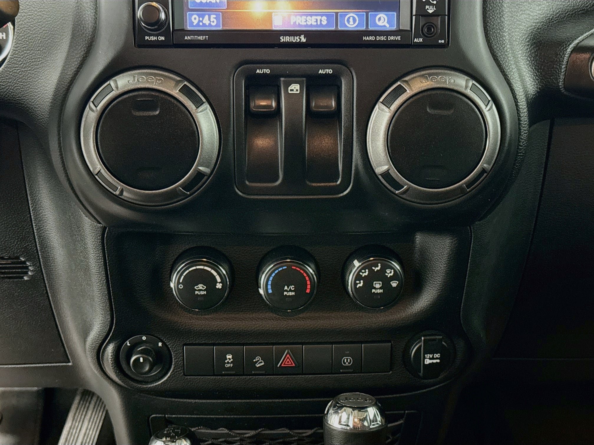 Used 2018 Jeep Wrangler Sport AWD/4WD image 27