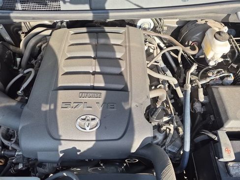 Used 2021 Toyota Tundra Limited w/ Limited Premium Package AWD/4WD image 13