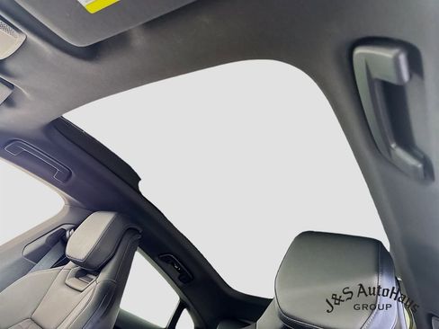 Used 2022 Audi e-tron GT Premium Plus image 16