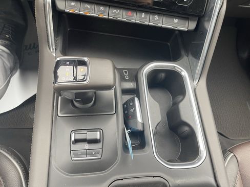 Used 2024 GMC Sierra 1500 Denali w/ Denali Reserve Package image 27