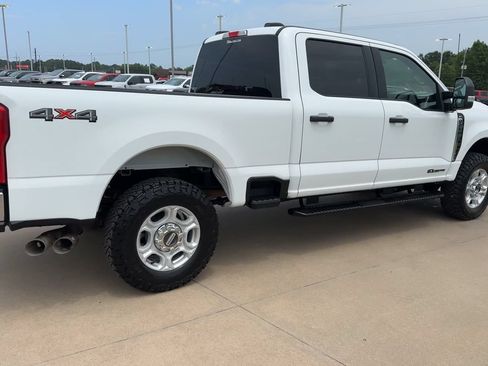 Used 2025 Ford F250 XLT AWD/4WD image 9