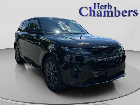 Used 2024 Land Rover Range Rover Sport Dynamic SE AWD/4WD image 3