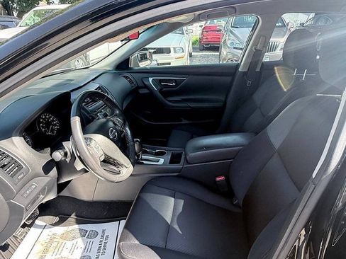 Used 2017 Nissan Altima 2.5 SR w/ Midnight Edition Package FWD image 13