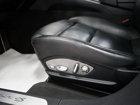 Used 2014 Porsche Panamera 4S Executive w/ Sport Chrono Package image 30