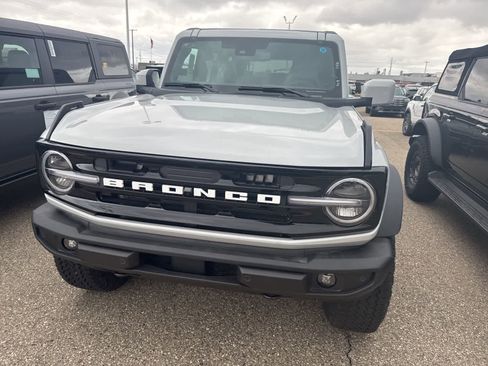 New 2026 Ford Bronco Outer Banks w/ Sasquatch Package AWD/4WD image 16