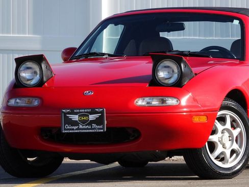 Used 1996 MAZDA MX-5 Miata M-Edition RWD image 7