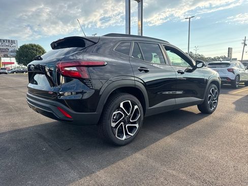 New 2026 Chevrolet Trax RS w/ Driver Confidence Package FWD image 7