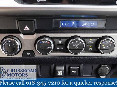 Used 2022 Toyota Tacoma SR5 AWD/4WD image 34