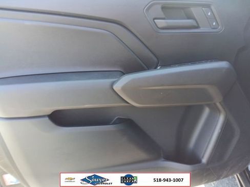 Used 2024 Chevrolet Colorado W/T RWD image 11
