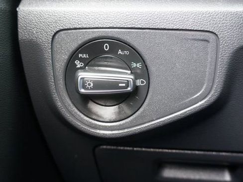 Certified 2023 Volkswagen Atlas SE w/ Panoramic Sunroof Package image 30