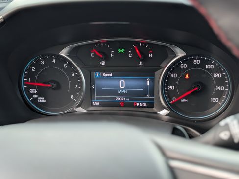 Used 2024 Chevrolet Equinox RS w/ LPO, Floor Liner Package image 17