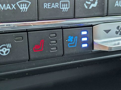 Used 2025 Ford F150 Lariat w/ Equipment Group 501A Mid AWD/4WD image 24