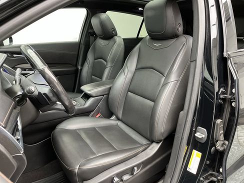 Used 2019 Cadillac XT4 Sport w/ Cold Weather Package image 9