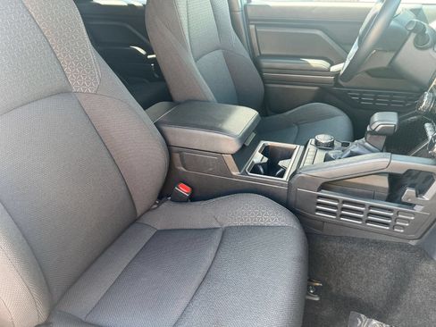 Used 2025 Toyota 4Runner SR5 RWD image 41