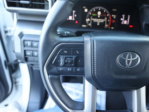 Certified 2025 Toyota 4Runner Limited image 18