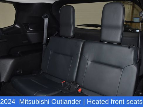Used 2024 Mitsubishi Outlander SE AWD/4WD image 28