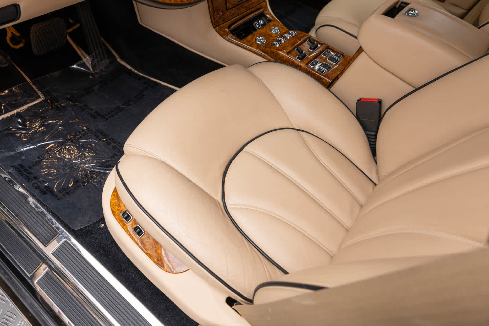 Used 2002 Rolls-Royce Silver Seraph RWD image 27