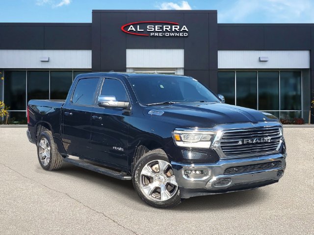 Used 2023 RAM 1500 Laramie AWD/4WD image 1