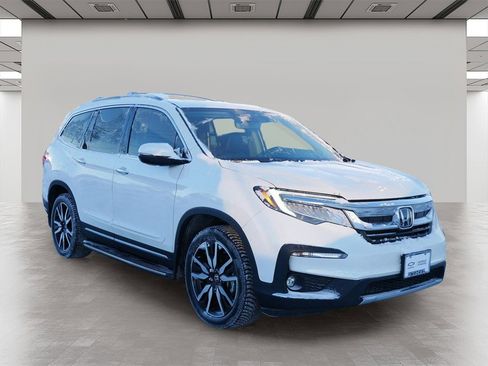 Used 2019 Honda Pilot Touring image 1
