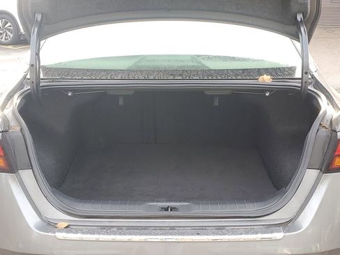 Used 2022 Nissan Altima 2.5 SV w/ SV Premium Package image 8