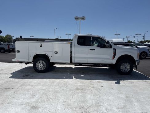 New 2026 Ford F350 XL w/ XL Chrome Package AWD/4WD image 2