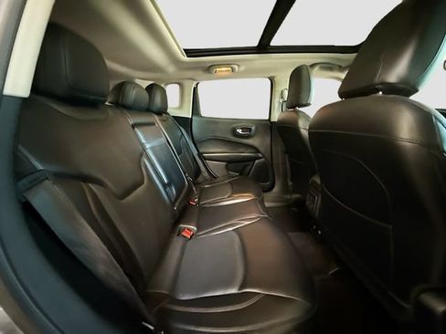 Used 2018 Jeep Compass Limited w/ Navigation Group AWD/4WD image 26
