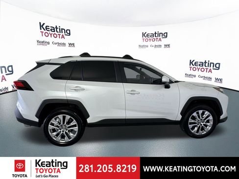 Used 2025 Toyota RAV4 XLE Premium image 4