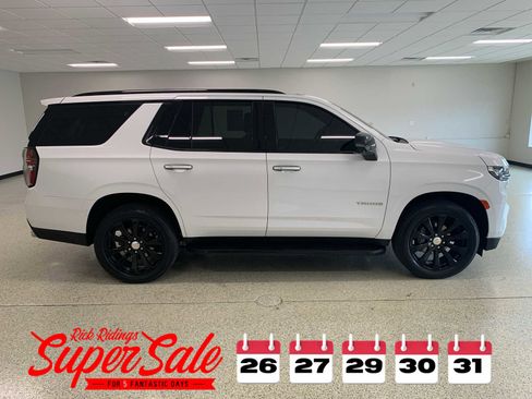 Used 2021 Chevrolet Tahoe Premier w/ Premium Package image 4