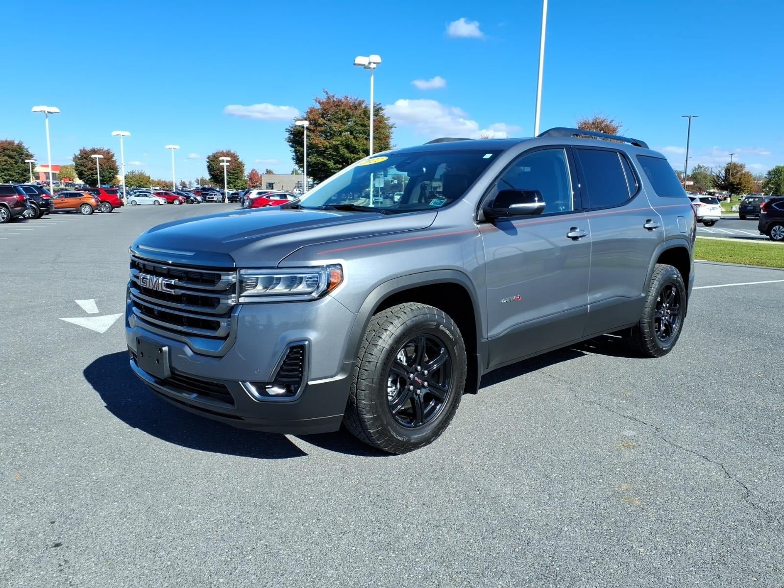 Certified 2022 GMC Acadia AT4 w/ Technology Package AWD/4WD image 1