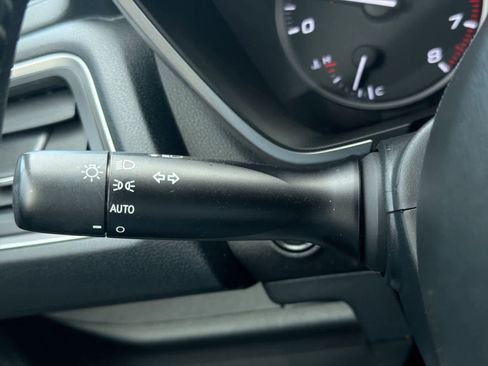 Certified 2023 Subaru Ascent Premium w/ Convenience Package image 27