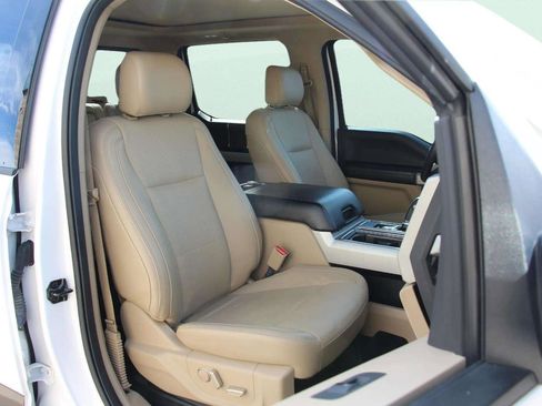 Used 2016 Ford F150 Lariat image 31