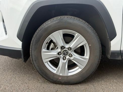 Used 2021 Toyota RAV4 XLE w/ XLE Grade Weather Package image 9