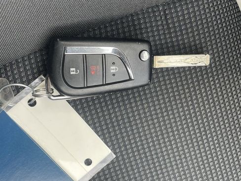 Used 2024 Toyota RAV4 LE image 28