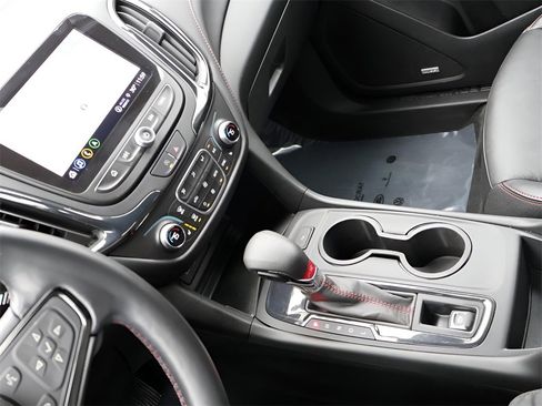 Used 2022 Chevrolet Equinox RS w/ RS Leather Package image 21