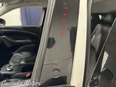 Used 2021 Ford Mustang Mach-E Select w/ Comfort/Technology Package RWD image 40