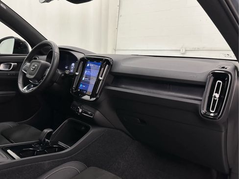 Used 2023 Volvo XC40 Recharge Plus w/ Protection Package Premier image 17