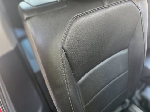 Used 2019 Volkswagen Tiguan SE w/ Panoramic Sunroof Package AWD/4WD image 40