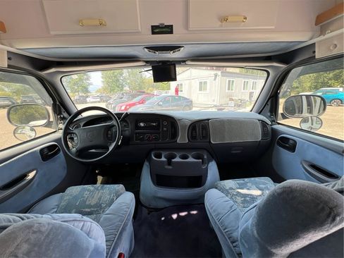 Used 2000 Dodge B3500 RWD image 27
