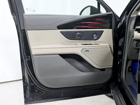 Used 2024 Lincoln Nautilus Premier w/ Equipment Group 102A AWD/4WD image 33